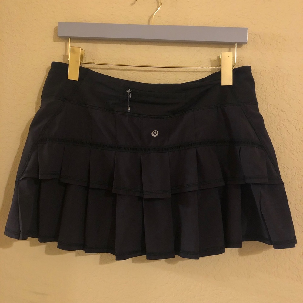 Black Lululemon skirt